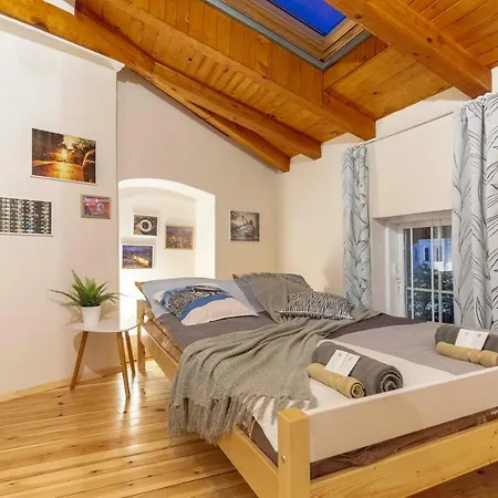 Gallery B28 - 3 Bedroom Downtown Apartment Sofia
