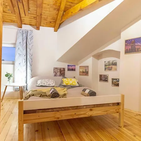 Apartment Gallery B28 - 3 Bedroom Downtown